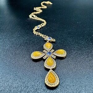 Vintage Avon Gold Tone Maltese Cross Necklace Yellow & Purple Crystals Signed NR